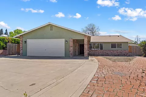 141 N Frank St, Visalia, CA 93291