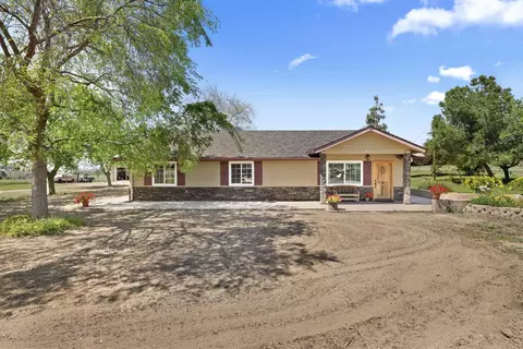 24081 Avenue 104, Terra Bella, CA 93270