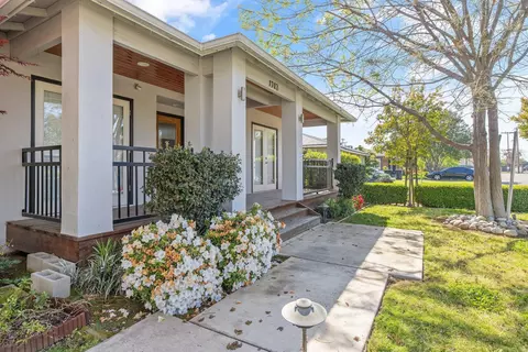 Exterior - 1703 W Laurel Ave, Visalia, CA 93277 photo 6 of 21