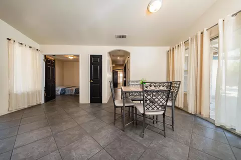 211 Riviera Dr, Lemoore, CA 93245 photo 7