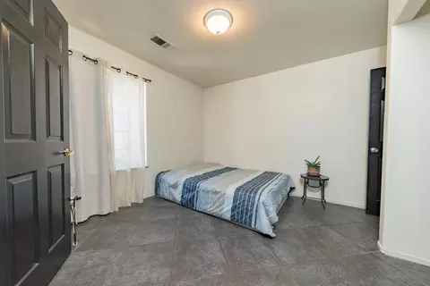 211 Riviera Dr, Lemoore, CA 93245 photo 10