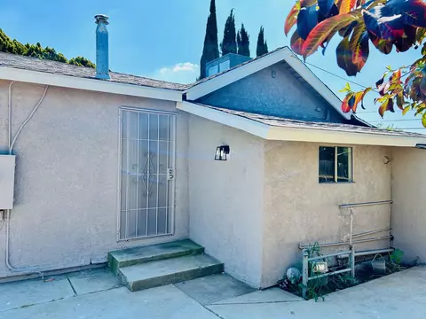 15669 Ave 332, Ivanhoe, CA 93235