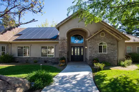 16305 Wardlaw Dr, Springville, CA 93265