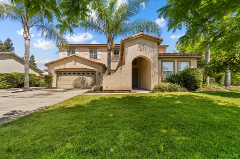 4302 W Delta Ct, Visalia, CA 93291