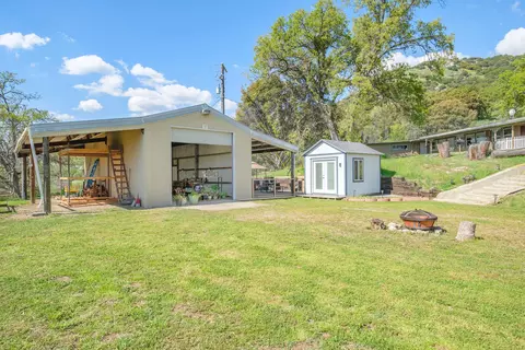 Exterior - 40988 Millwood Rd, Dunlap, CA 93621 photo 12 of 16