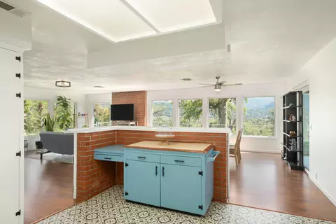 Kitchen - 40988 Millwood Rd, Dunlap, CA 93621 photo 2 of 3