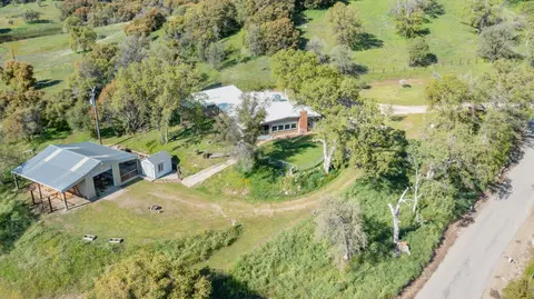 View/Area - 40988 Millwood Rd, Dunlap, CA 93621 photo 3 of 5