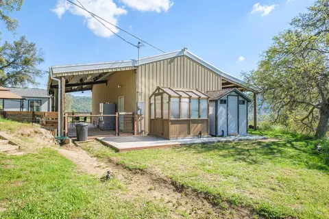 Exterior - 40988 Millwood Rd, Dunlap, CA 93621 photo 16 of 16