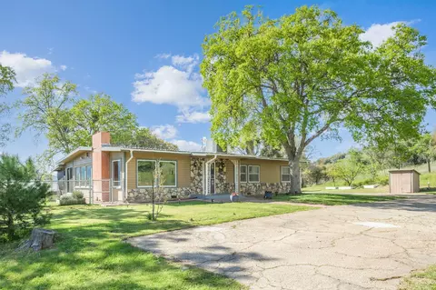 Exterior - 40988 Millwood Rd, Dunlap, CA 93621 photo 2 of 16