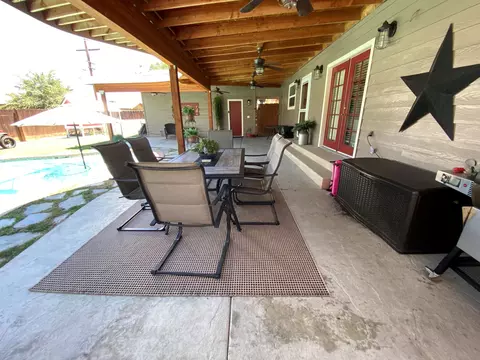 Exterior - 1186 E Sequoia Ave, Tulare, CA 93274 photo 14 of 24