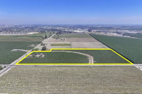12914 S Mccall Ave, Selma, CA 93662