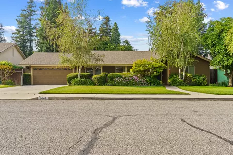 2441 E Princeton Ave, Visalia, CA 93292