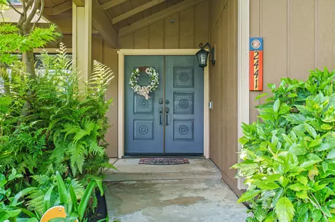 Exterior - 2441 E Princeton Ave, Visalia, CA 93292 photo 4 of 21