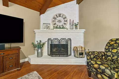 Living - 2441 E Princeton Ave, Visalia, CA 93292 photo 5 of 7
