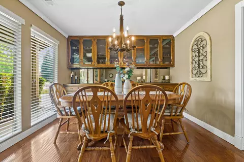 Dining - 2441 E Princeton Ave, Visalia, CA 93292 photo 1 of 4