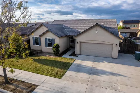 6246 W Harold Ave, Visalia, CA 93291