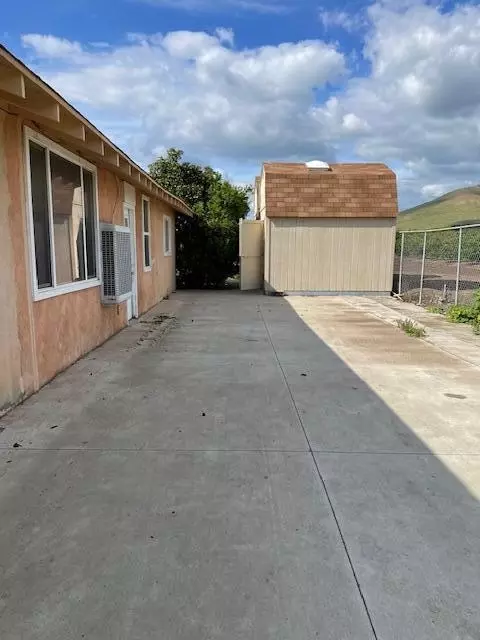 Exterior - 19774 Road 256, Strathmore, CA 93267 photo 3 of 8