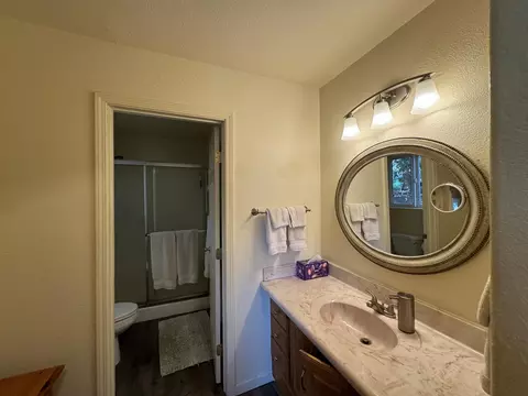 Bath - 51870 Eshom Valley Dr, Badger, CA 93603 photo 4 of 4