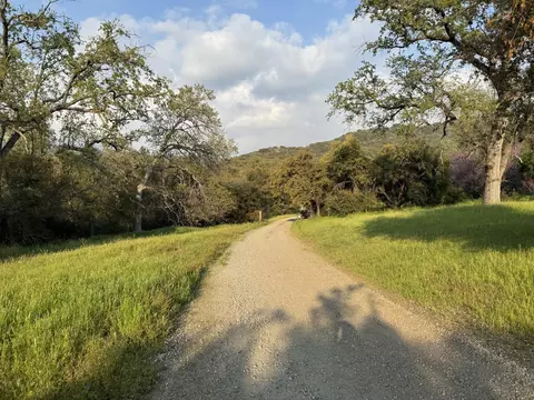 View/Area - 51870 Eshom Valley Dr, Badger, CA 93603 photo 26 of 44