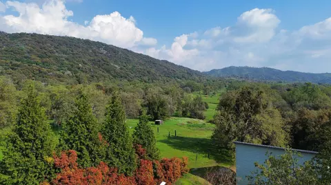 View/Area - 51870 Eshom Valley Dr, Badger, CA 93603 photo 7 of 44