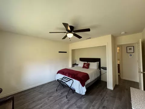 Bedroom - 51870 Eshom Valley Dr, Badger, CA 93603 photo 3 of 8