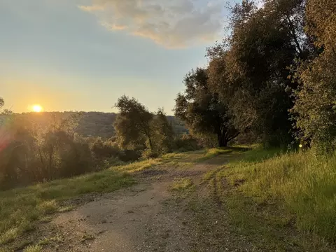 View/Area - 51870 Eshom Valley Dr, Badger, CA 93603 photo 15 of 44