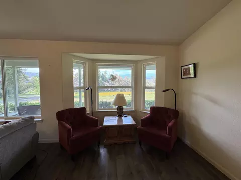 Living - 51870 Eshom Valley Dr, Badger, CA 93603 photo 5 of 6