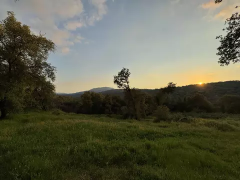 View/Area - 51870 Eshom Valley Dr, Badger, CA 93603 photo 10 of 44