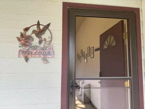 Exterior - 51870 Eshom Valley Dr, Badger, CA 93603 photo 6 of 66