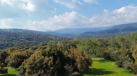View/Area - 51870 Eshom Valley Dr, Badger, CA 93603 photo 6 of 44