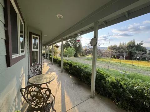 Exterior - 51870 Eshom Valley Dr, Badger, CA 93603 photo 3 of 66