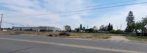 507 E K Ave, Visalia, CA 93292 photo 3