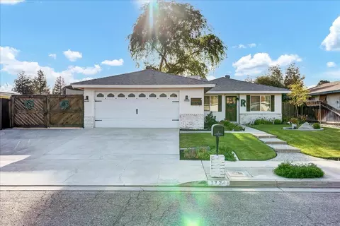 1721 Dalton St, Tulare, CA 93274