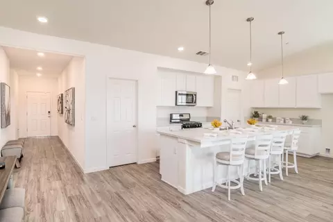 1108 E Kern St, Avenal, CA 93204 photo 7