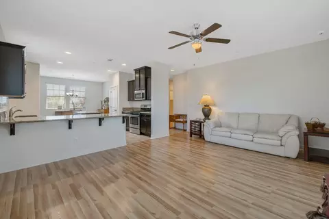 Living - 3020 Rudder Ave, Tulare, CA 93274 photo 2 of 2