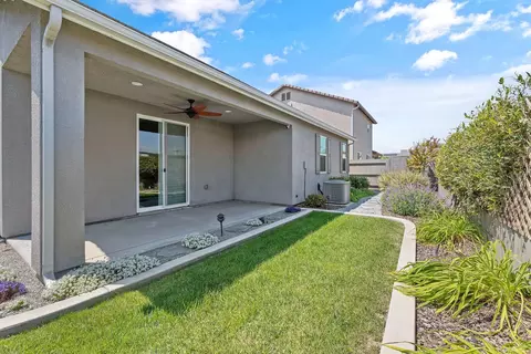 Exterior - 3020 Rudder Ave, Tulare, CA 93274 photo 8 of 9