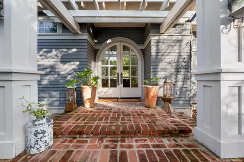 42440 Kaweah River Dr, Three Rivers, CA 93271