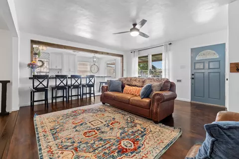 Living - 809 E Cross Ave, Tulare, CA 93274 photo 3 of 6