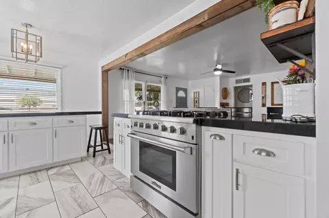 Kitchen - 809 E Cross Ave, Tulare, CA 93274 photo 4 of 7