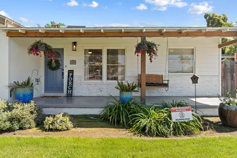 Exterior - 809 E Cross Ave, Tulare, CA 93274 photo 3 of 23