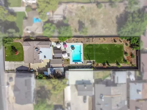 View/Area - 809 E Cross Ave, Tulare, CA 93274 photo 2 of 2