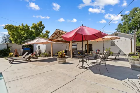 Exterior - 809 E Cross Ave, Tulare, CA 93274 photo 9 of 23