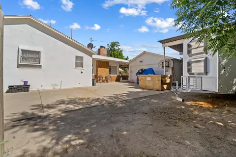 Exterior - 809 E Cross Ave, Tulare, CA 93274 photo 19 of 23