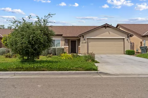 2136 E Woodsville Ct, Visalia, CA 93292