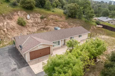 34122 Powerhouse Rd, Auberry, CA 93602