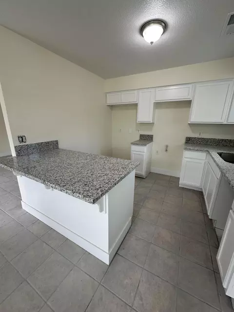 502 Village Ave, Exeter, CA 93221 photo 14
