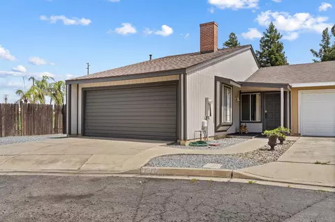 1409 W Walnut Ave, Visalia, CA 93277