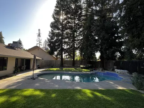 Exterior - 3142 E Grove Ave, Visalia, CA 93292 photo 13 of 17