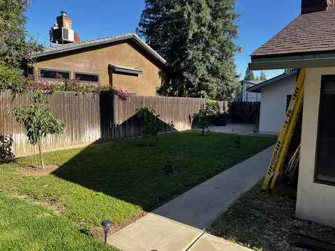 Exterior - 3142 E Grove Ave, Visalia, CA 93292 photo 9 of 17