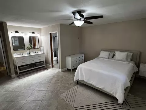 Bedroom - 3142 E Grove Ave, Visalia, CA 93292 photo 4 of 5